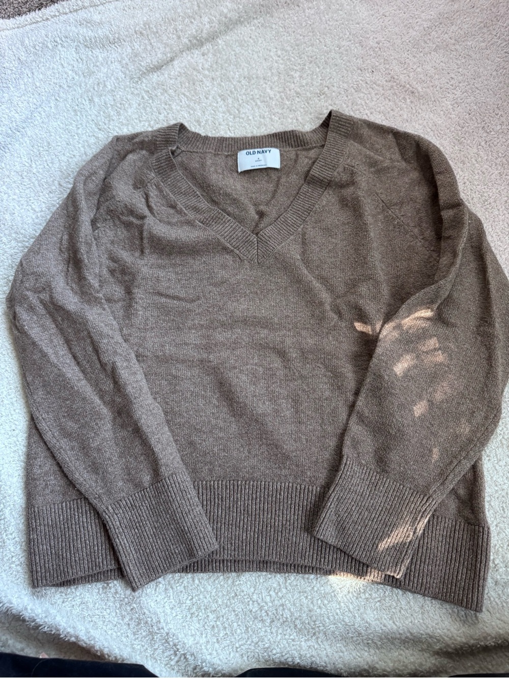 Old Navy Men's Taupe/Brown V-Neck Sweater